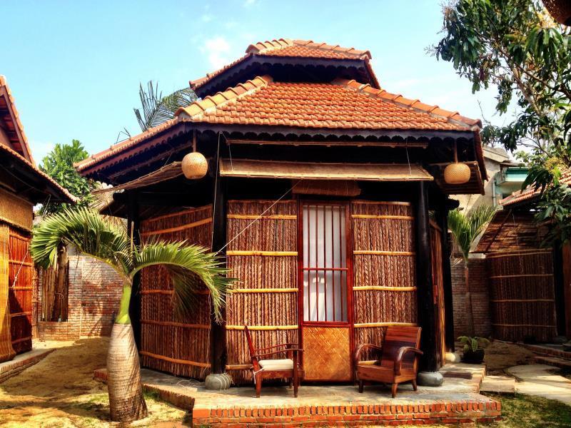 Hotel Under The Coconut Tree Hoi An Exteriér fotografie